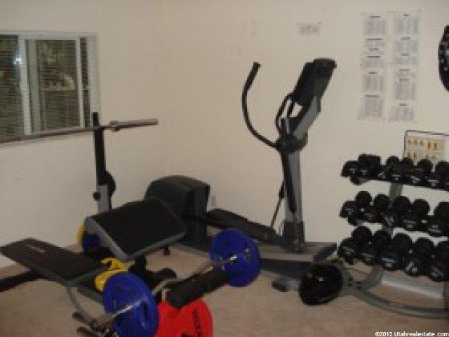 576 E Vine St, Murray, UT 84107 — photo 3