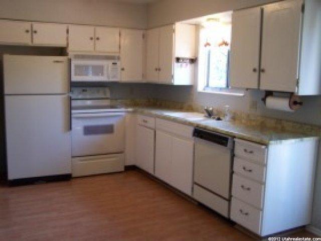 2530 Quail Run Dr, Sandy, UT 84093 — photo 2