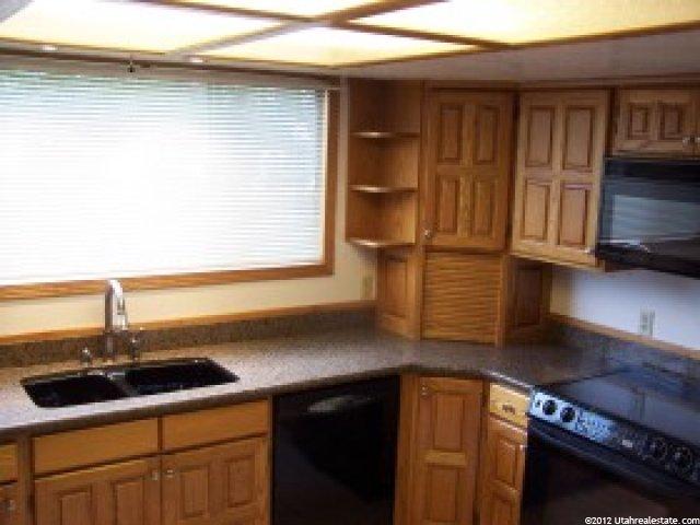 1934 E Cameley Cir, Sandy, UT 84093 — photo 3