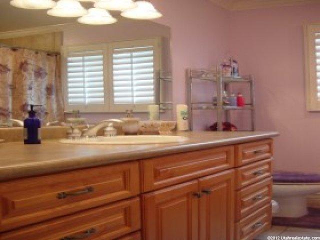 1763 N 400 W, Centerville, UT 84014 — photo 9
