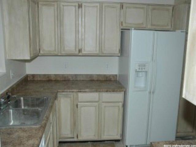 9277 S 1520 E, Sandy, UT 84093 — photo 3