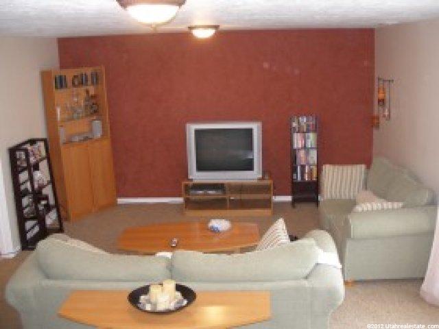 781 S 825 E, Layton, UT 84041 — photo 2
