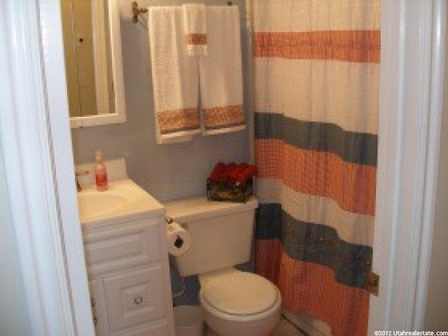 781 S 825 E, Layton, UT 84041 — photo 5