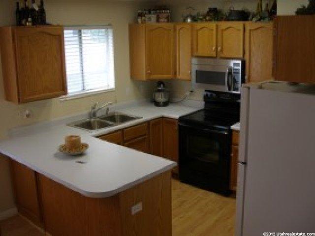 781 S 825 E, Layton, UT 84041 — photo 10