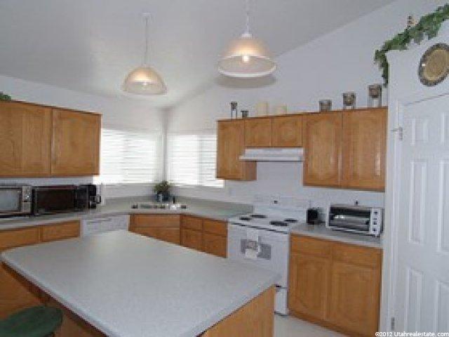 5830 S 3500 W, Roy, UT 84067 — photo 5