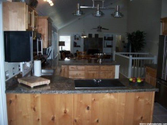 1920 E Rigdehill Dr, Bountiful, UT 84010 — photo 3