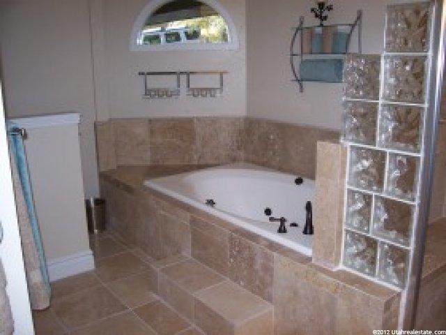 1920 E Rigdehill Dr, Bountiful, UT 84010 — photo 7
