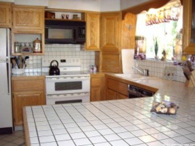 3735 River Valley Dr, Riverdale, UT 84405 — photo 3
