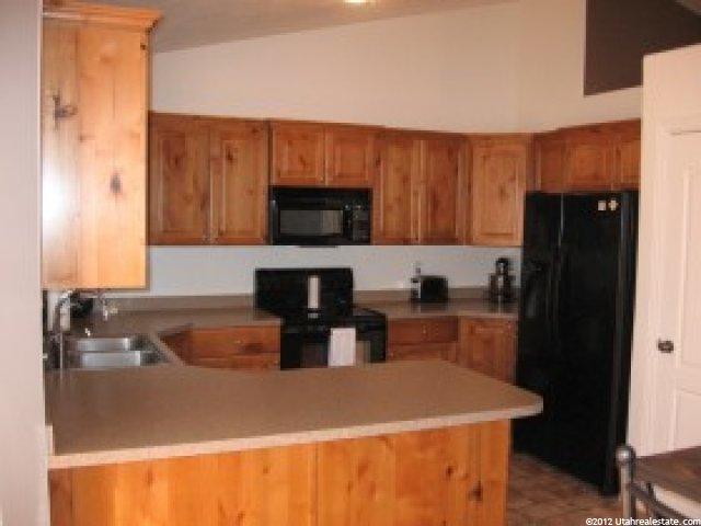 112 E 2100 S, Clearfield, UT 84015 — photo 4