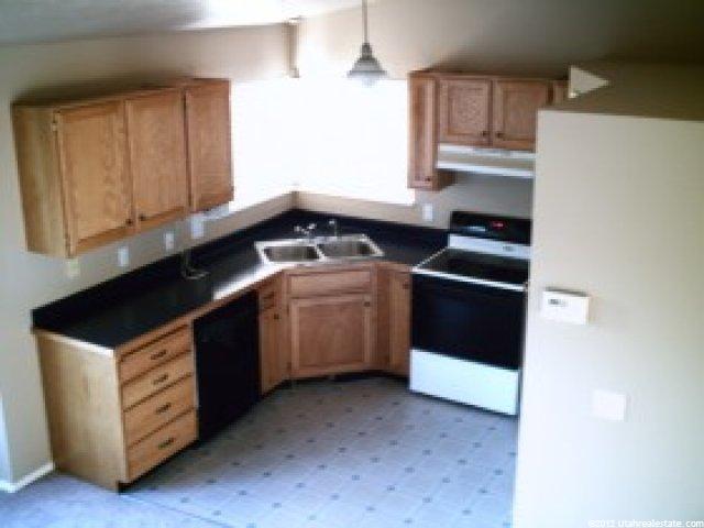 9362 Basin St, Sandy, UT 84070 — photo 5