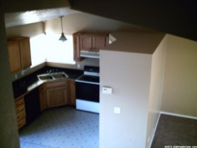 9362 Basin St, Sandy, UT 84070 — photo 10