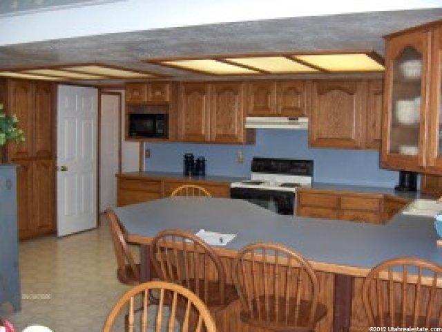 2067 N 2325 E, Layton, UT 84040 — photo 3