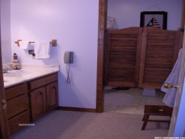 2067 N 2325 E, Layton, UT 84040 — photo 10