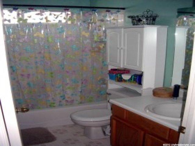 952 E 325 S, Layton, UT 84041 — photo 12