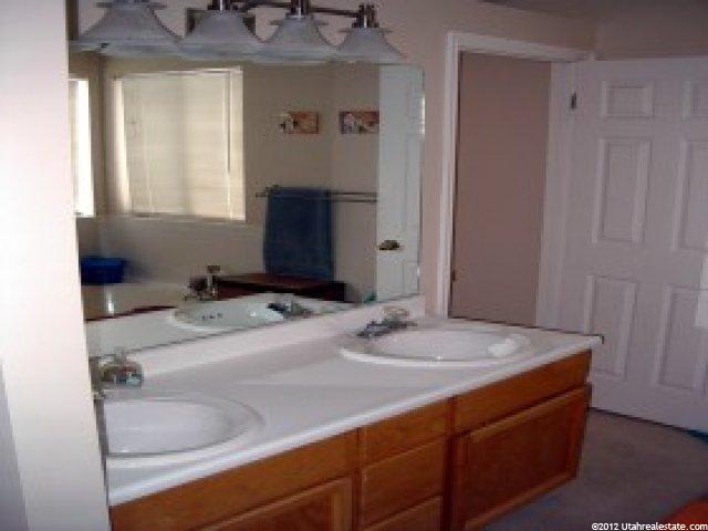 952 E 325 S, Layton, UT 84041 — photo 8