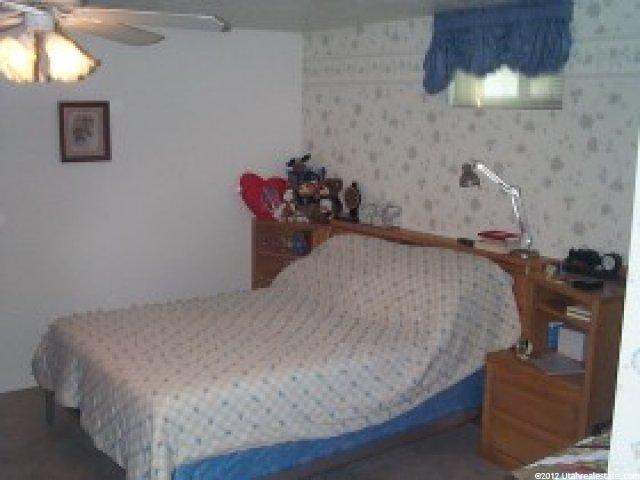 788 W 2400 N, Clinton, UT 84015 — photo 4
