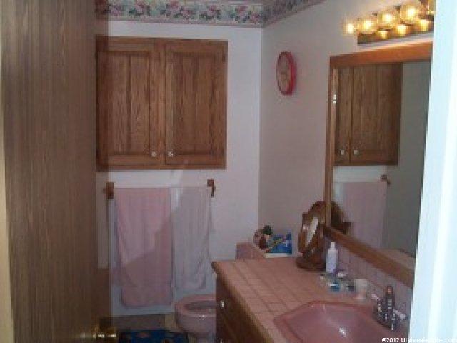 788 W 2400 N, Clinton, UT 84015 — photo 7