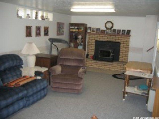 383 N 300 W, Hyrum, UT 84319 — photo 4