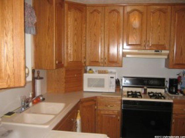 383 N 300 W, Hyrum, UT 84319 — photo 7
