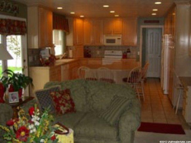 34 W 400 N, Farmington, UT 84025 — photo 2