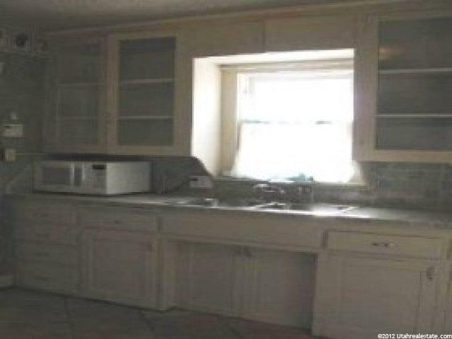 8890 S 250 E, Sandy, UT 84070 — photo 5