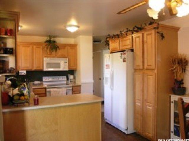 879 E Sandy Gulch Cir S, Sandy, UT 84094 — photo 3