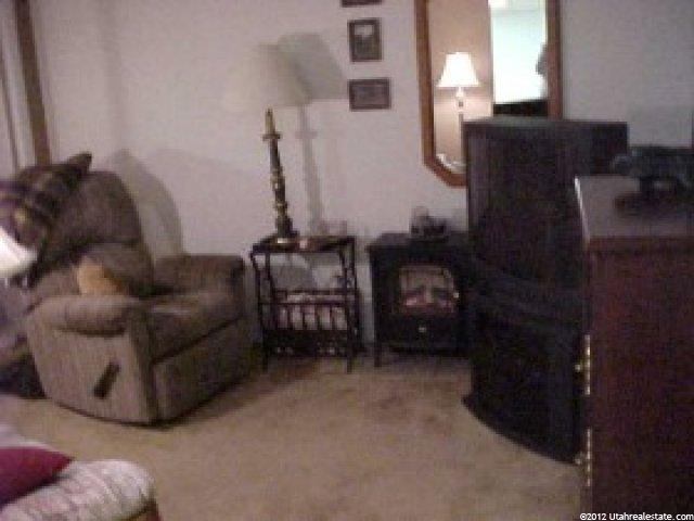 5668 S 3975 W, Roy, UT 84067 — photo 9