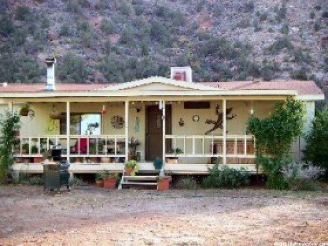 3880 S Apple Valley Dr, Apple Valley, UT 84737 — photo 4