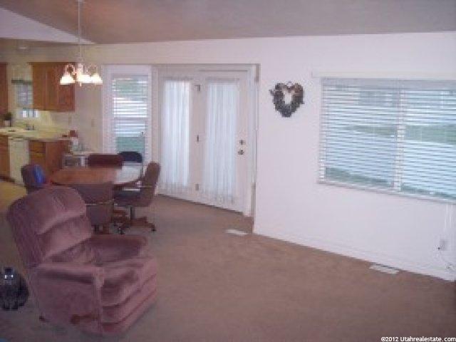 1063 Killarney Dr, Syracuse, UT 84075 — photo 4