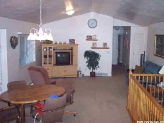 1063 Killarney Dr, Syracuse, UT 84075 — photo 5