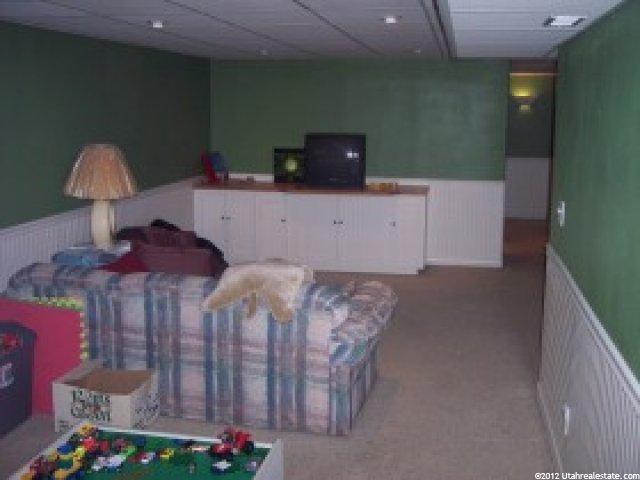 1063 Killarney Dr, Syracuse, UT 84075 — photo 9