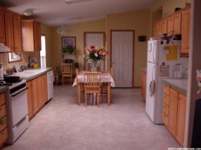 555 E Cannibal Rd, Cove, UT 84320 — photo 4