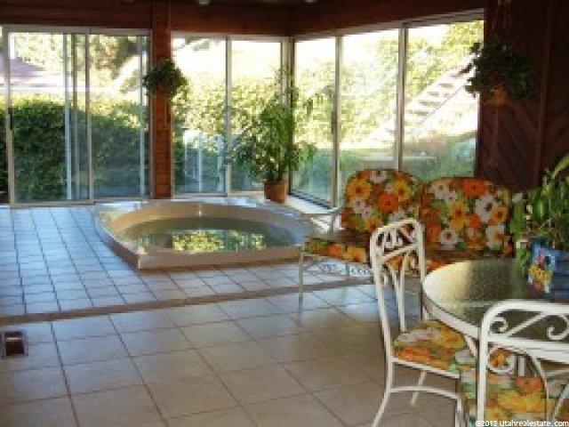399 S Brentwood Ln E, Bountiful, UT 84010 — photo 11