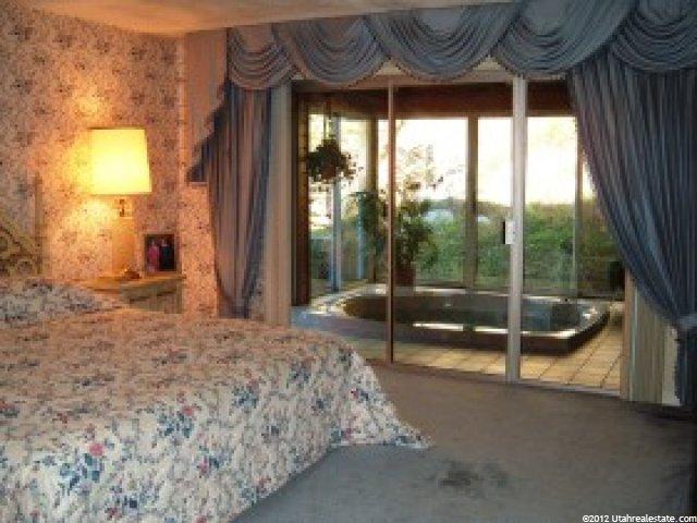 399 S Brentwood Ln E, Bountiful, UT 84010 — photo 5