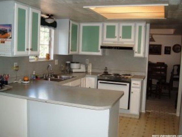 763 N 400 W, Centerville, UT 84014 — photo 4