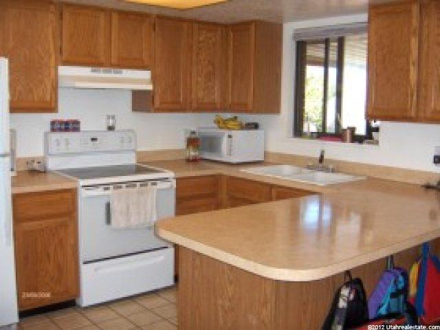 3324 S Bluff Dr, Syracuse, UT 84075 — photo 4