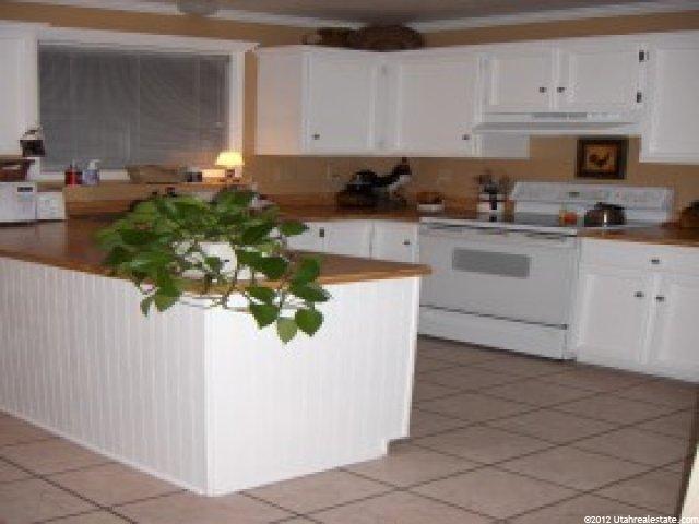 2425 N 1000 W, Layton, UT 84041 — photo 2