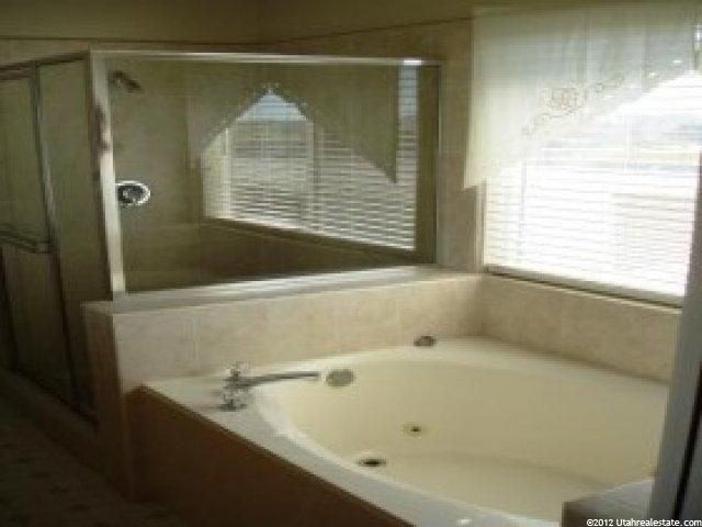 2579 W 2725 N, Farr West, UT 84404 — photo 11