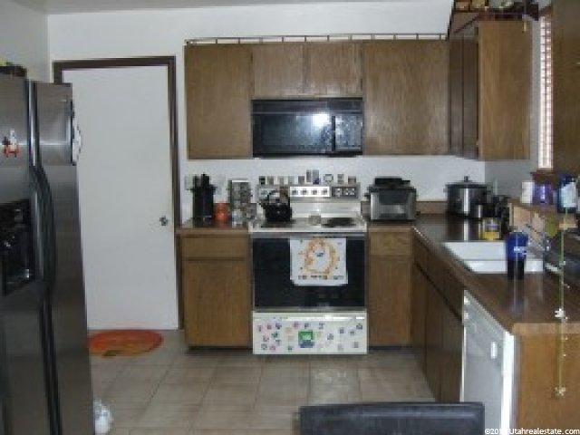 1547 S 3280 W, Vernal, UT 84078 — photo 4
