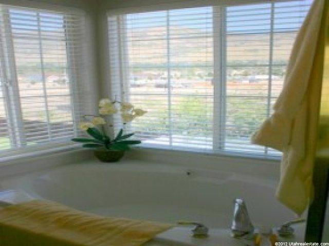 1540 N 100 W, Bountiful, UT 84010 — photo 5