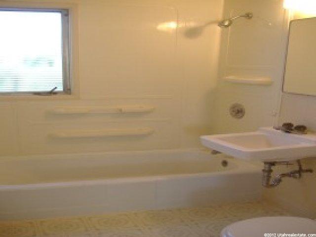 4639 S 300 E, Washington Terrace, UT 84405 — photo 9