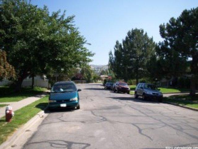 898 W 4100 S, Bountiful, UT 84010 — photo 2