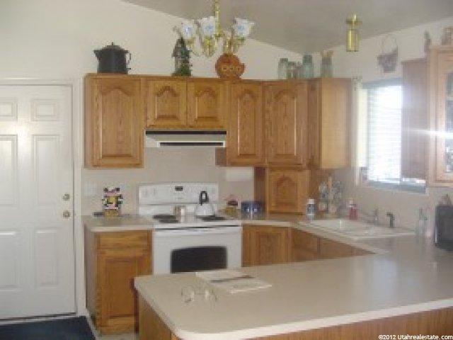 5915 S 4300 W, Hooper, UT 84315 — photo 4