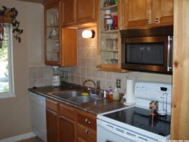 5754 Hillside Dr, Murray, UT 84107 — photo 2
