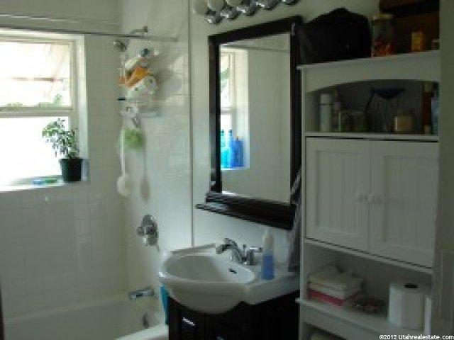 5754 Hillside Dr, Murray, UT 84107 — photo 4