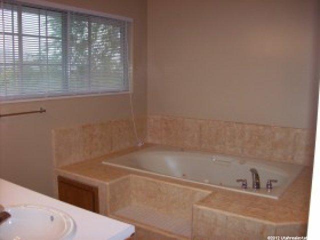 2438 E 2250 N, Layton, UT 84040 — photo 7