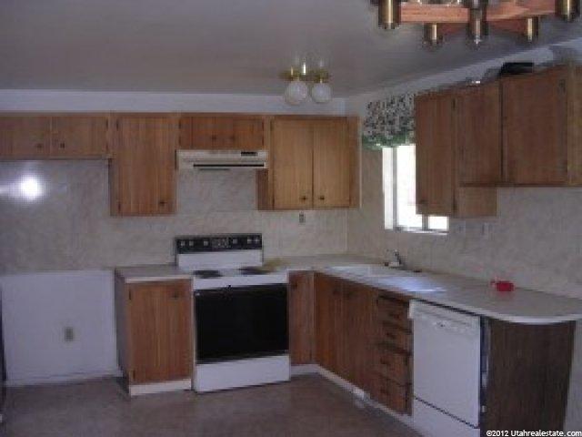 24 E 825 N, Layton, UT 84041 — photo 4