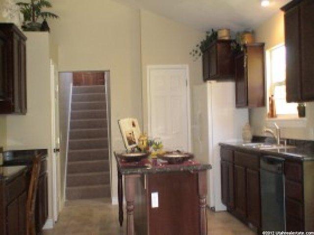 9157 Falcon Cir, Sandy, UT 84093 — photo 4