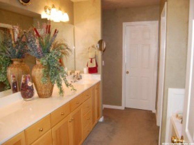 728 E 1000 S, Kaysville, UT 84037 — photo 8
