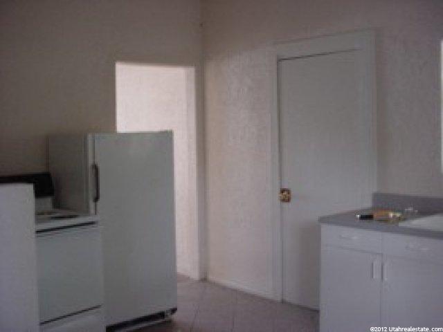 465 Doxey St, Ogden, UT 84403 — photo 2